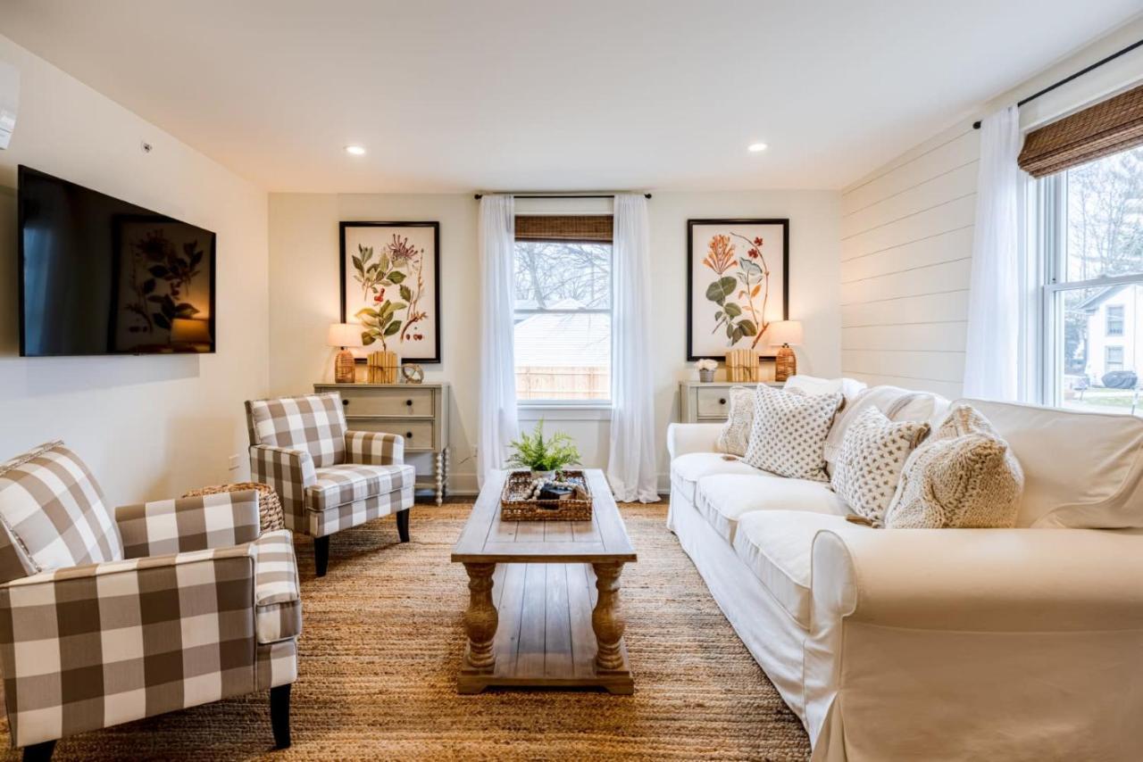 Downtown Luxury Farmhouse Apartment #4 West Dundee Exteriér fotografie